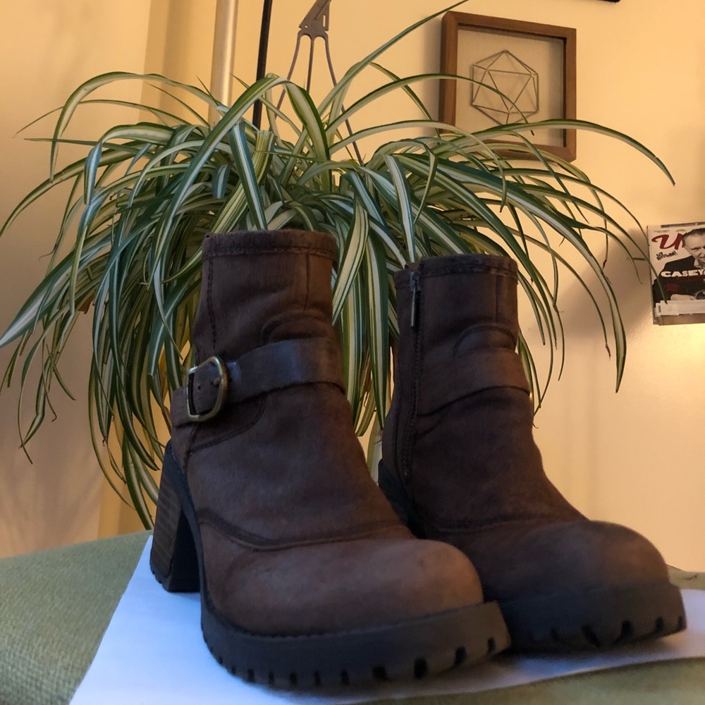 lucky brand • ankle boots with zip and buckle / 6